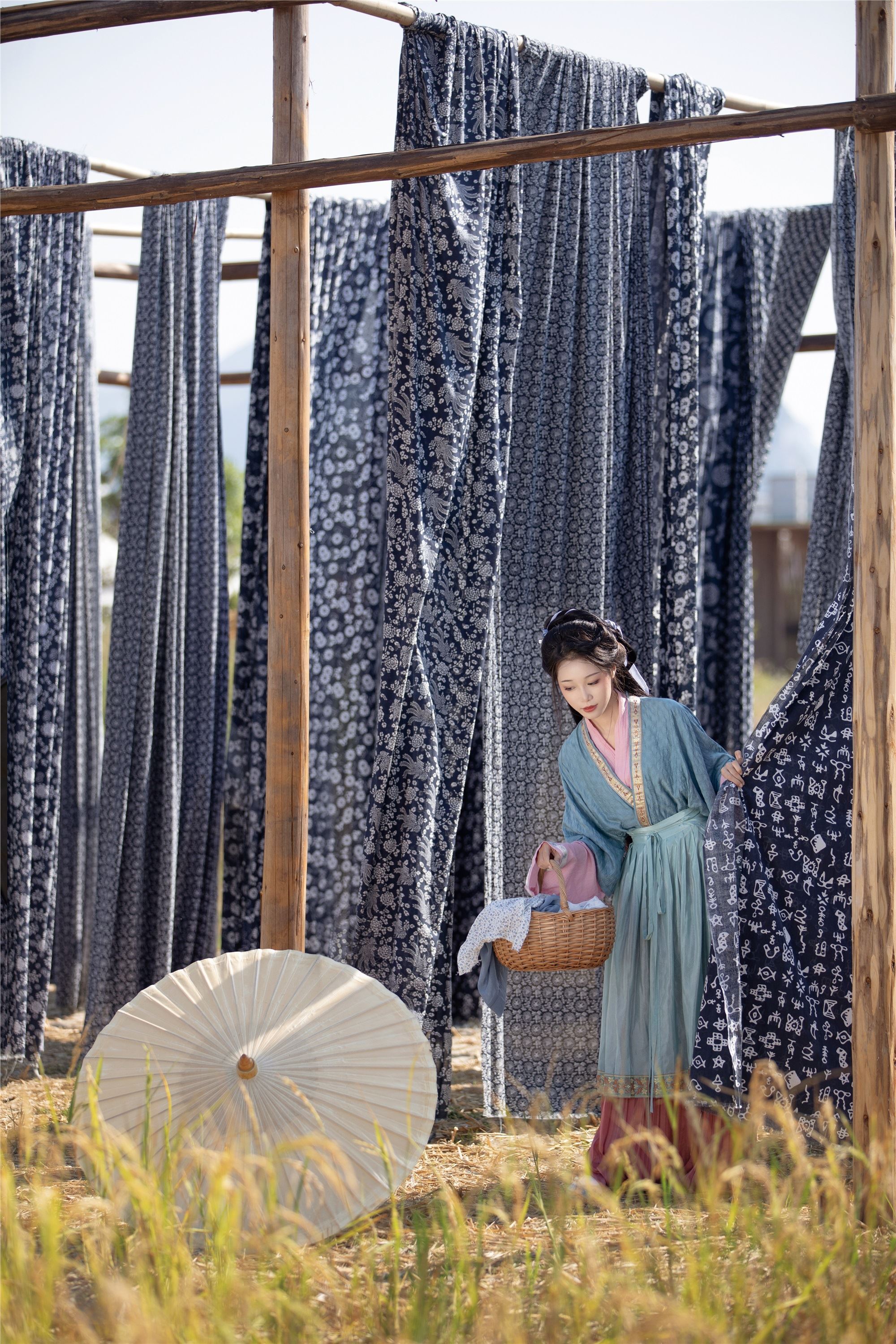 YITUYU艺图语 2025.01.25 拾穗 苗子